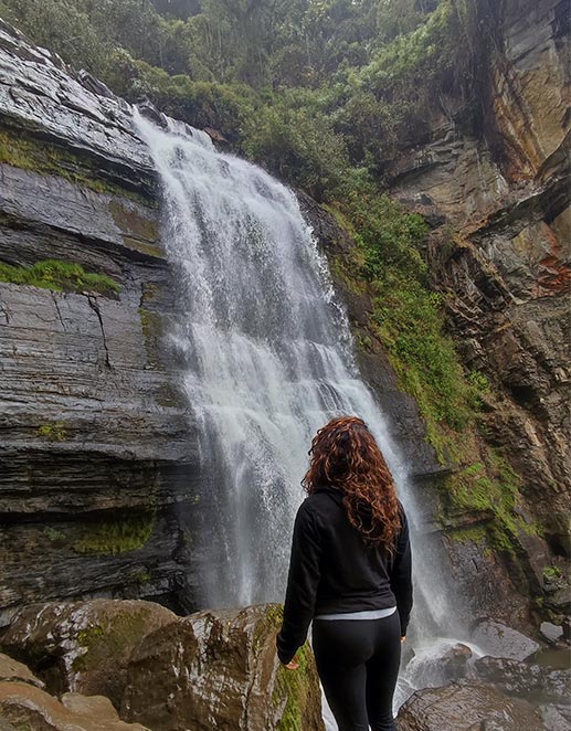 cascada-nemosten-sueva-cundinamarca-pasadia-wild-roads-turistas-colombia-7