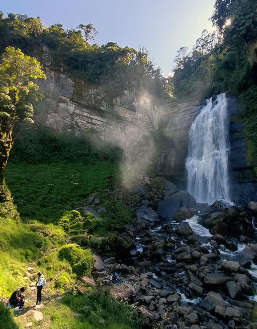 cascada-nemosten-sueva-cundinamarca-pasadia-wild-roads-turistas-colombia-17